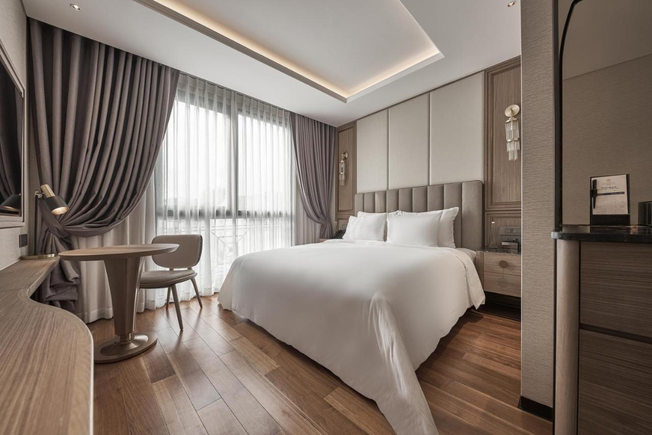 La Siesta Premium Saigon Ho Chi Minh City