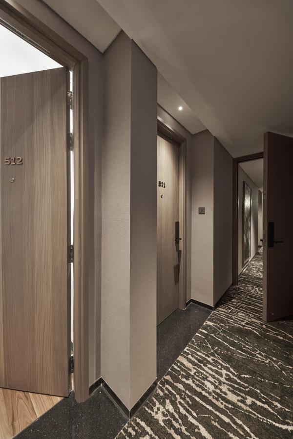 Hotel La Siesta Premium Saigon 5*